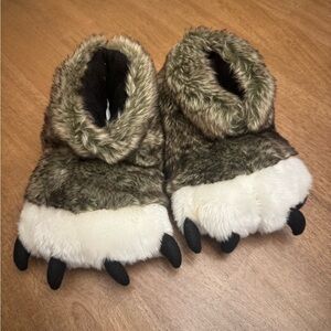 Lazy One Kids' Wolf Paw Slippers Size Small 9-11 Kids